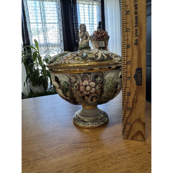 Capodimonte Italy Pedestal Covered Dish-Signed Numbered 1366/76 - Picture 3 of 7
